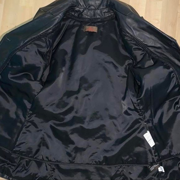 Danier Retro Leather Jacket - Picture 3 of 5